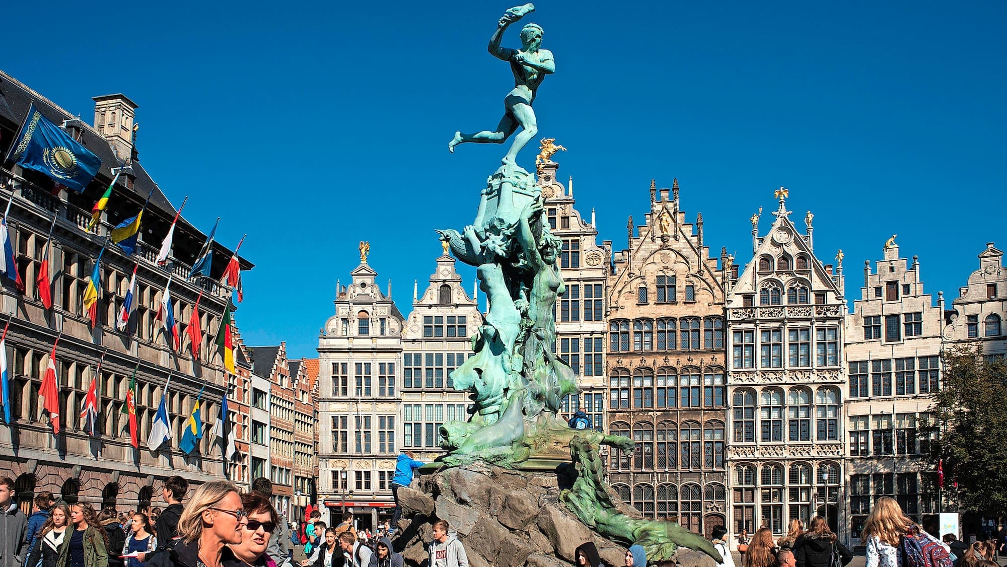 Antwerpen: Europas Diamanten- und Hafenmetropole im Fokus