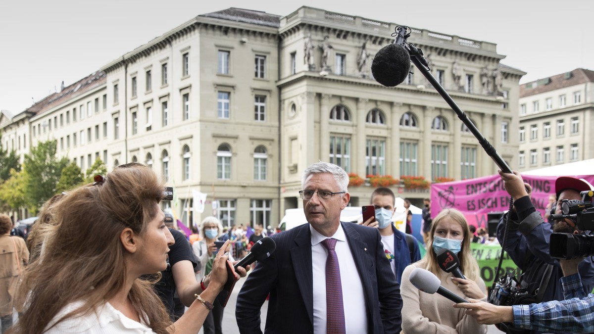 KI-Video um Sibel Arslan: Andreas Glarner droht Strafbefehl, Verfahren stockt