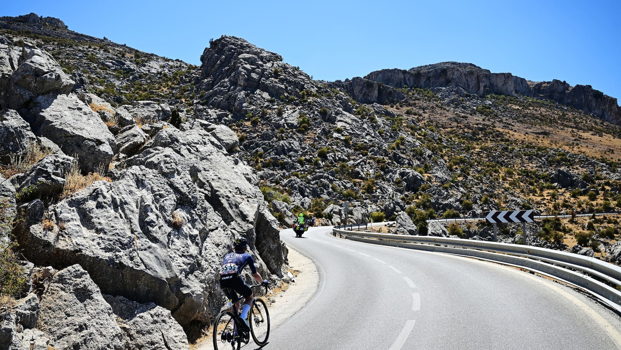 Vuelta 2026: Mas vor letzter Bergetappe im Roten Trikot