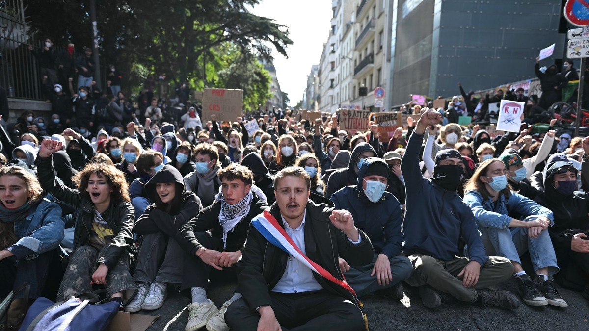 Frankreich und Deutschland: Die Mitte schwindet, die Ränder wachsen